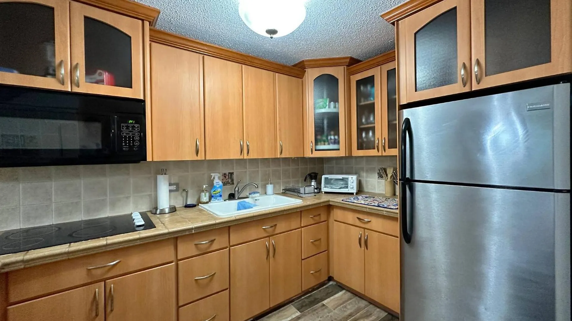 Marina View Condo 2 Bed - 2 Bath Sleeps 7 法哈多